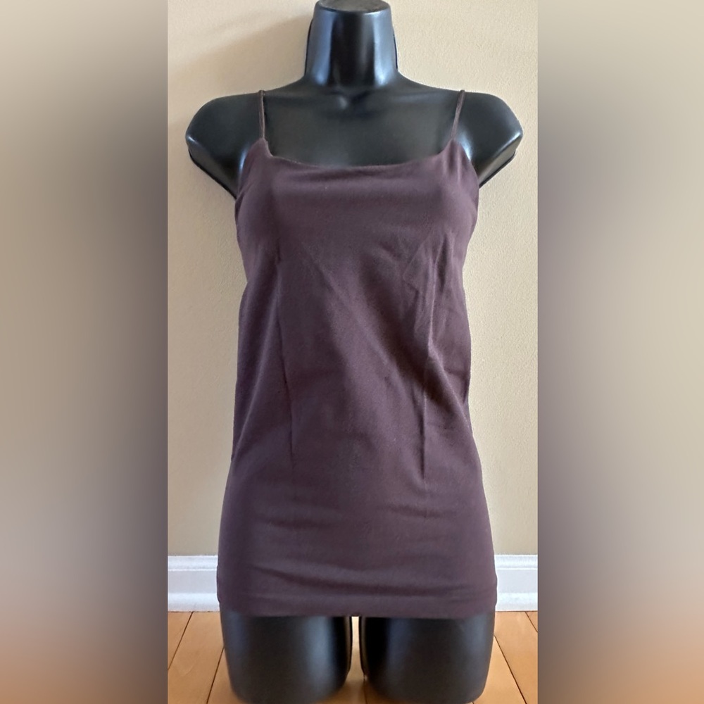 Banana Republic camisole • chocolate brown • adjustable straps • size s